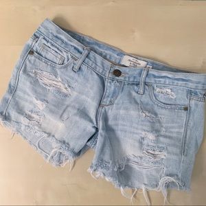 Abercrombie & Fitch Low Rise Cut Off Shorts